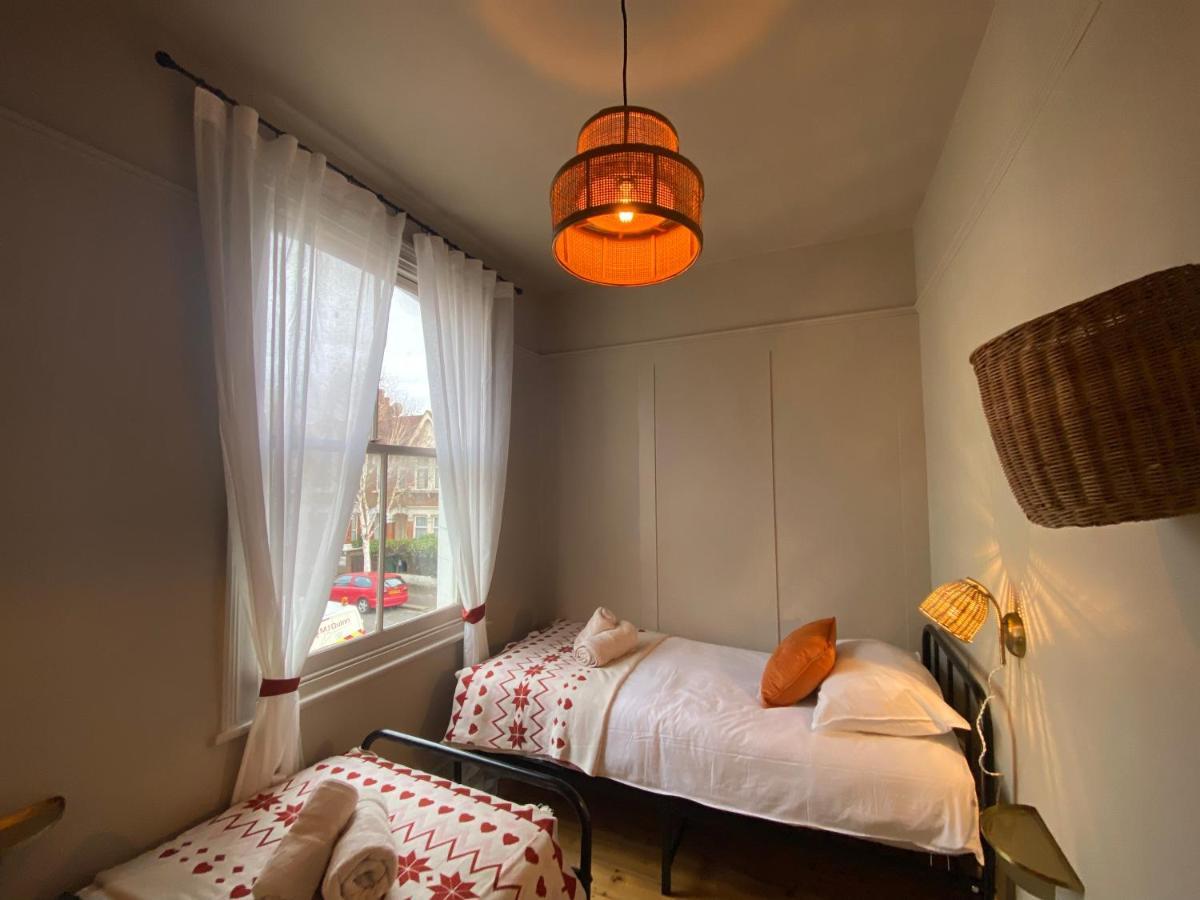 Appartamento Stylish Apt London Excel Olympic Close To Station Esterno foto